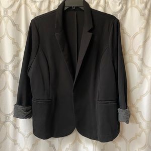 Skies are Blue knit blazer